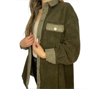 Olive Green Button Up Fleece Sweater Jacket Shacket Size Small Fall Fashion